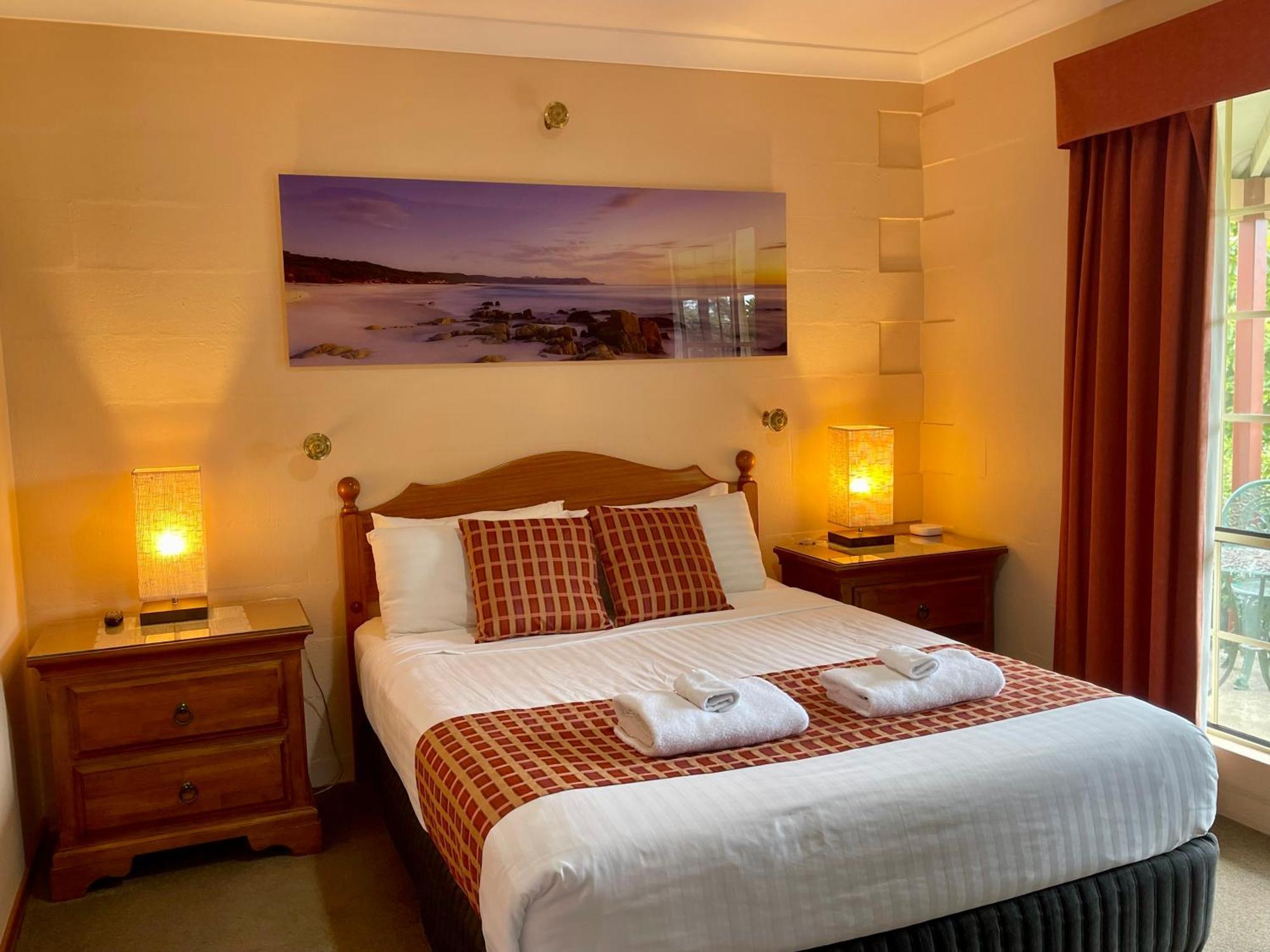 Swansea Cottages & Lodge Suites Ngoại thất bức ảnh