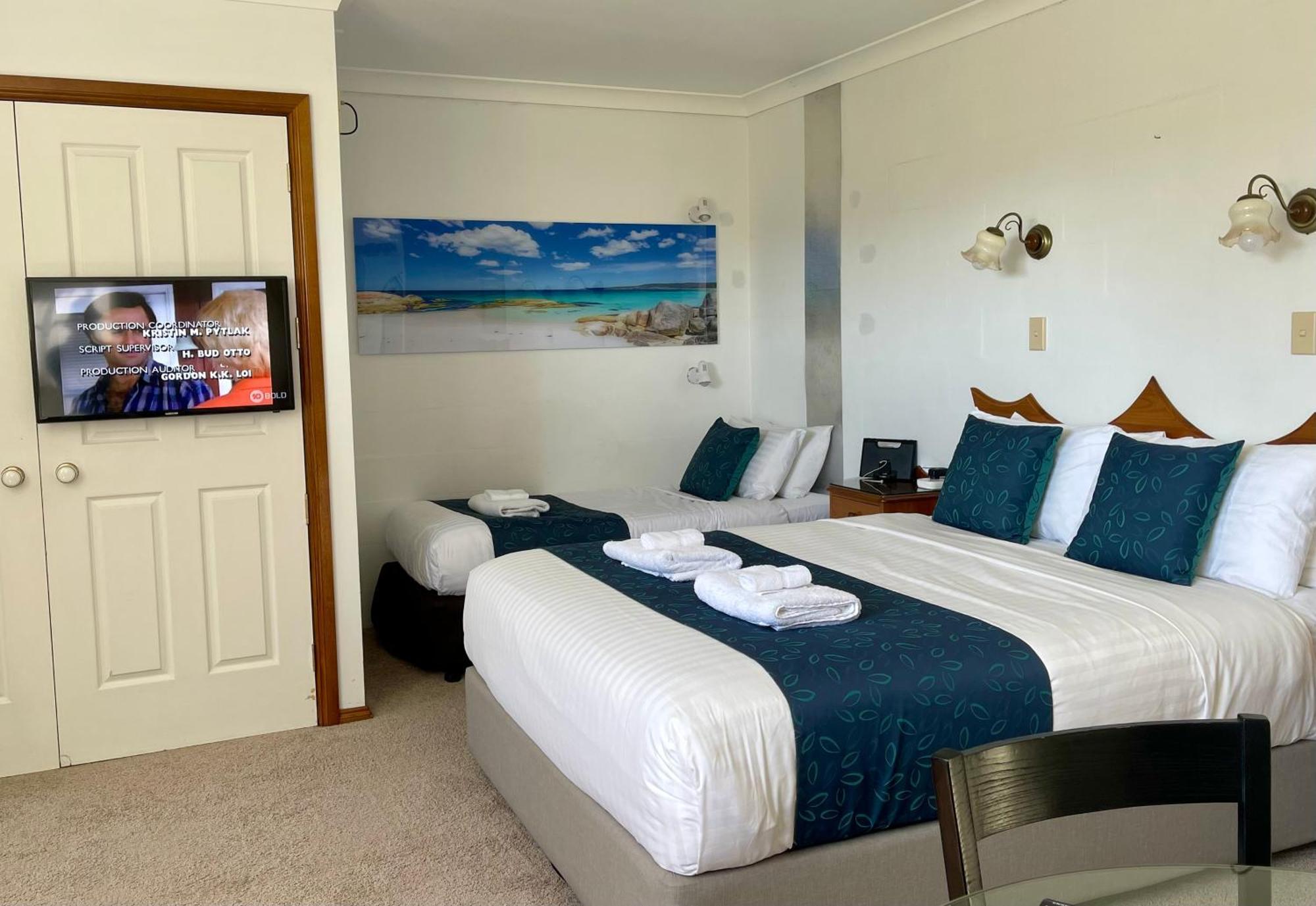 Swansea Cottages & Lodge Suites Ngoại thất bức ảnh