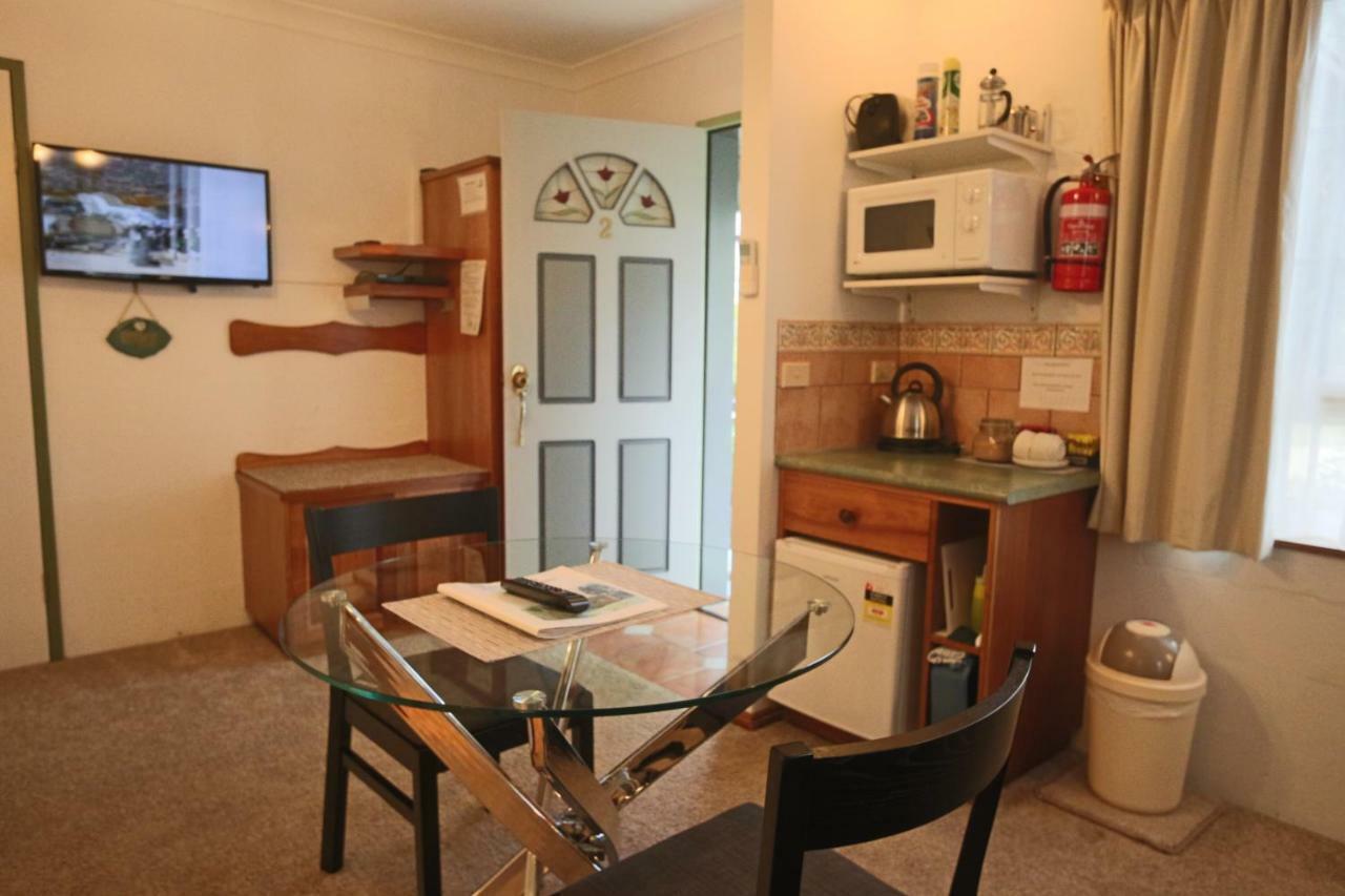 Swansea Cottages & Lodge Suites Ngoại thất bức ảnh