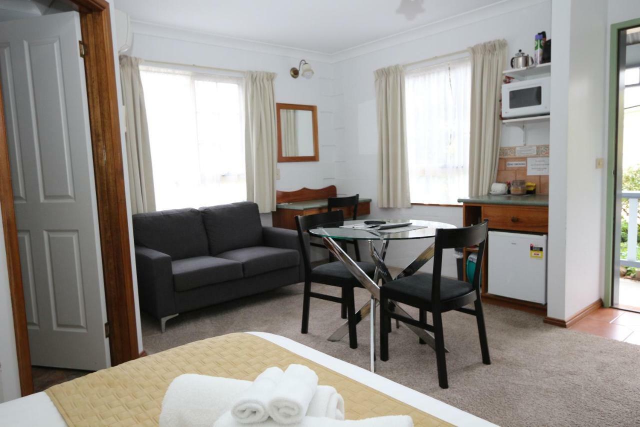 Swansea Cottages & Lodge Suites Ngoại thất bức ảnh
