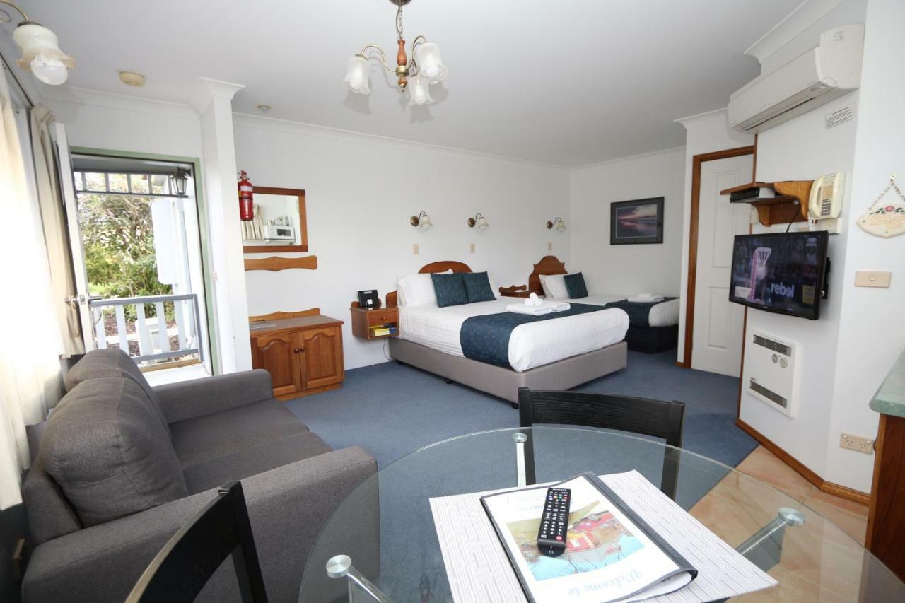 Swansea Cottages & Lodge Suites Ngoại thất bức ảnh